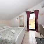 Baric Πανσιόν