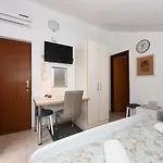 Πανσιόν Baric 3*