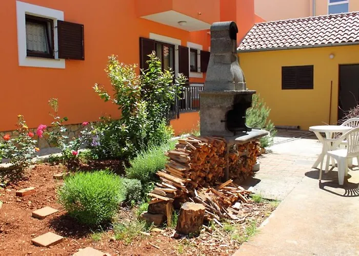 Konukevi Baric 3*