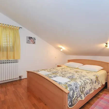 Baric Guest house 3*